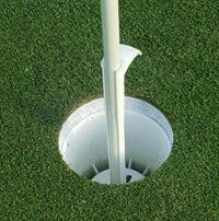 Flagstick_with_Covid_Device